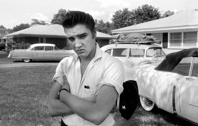 Elvis and his Cadillacs. Photo credits: cadillacdatabase.com